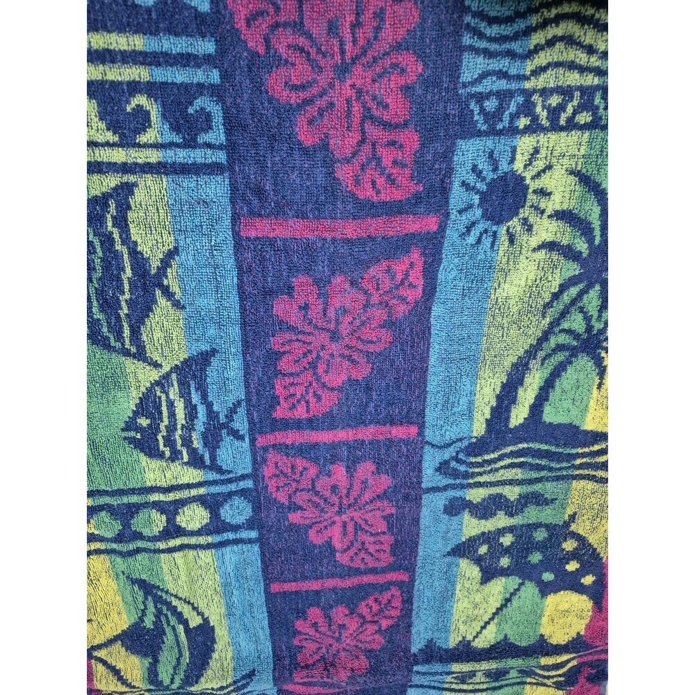 Vintage Royal Pacific Beach Towel 55” x 25” Fish Turtle Umbrella Striped  80s